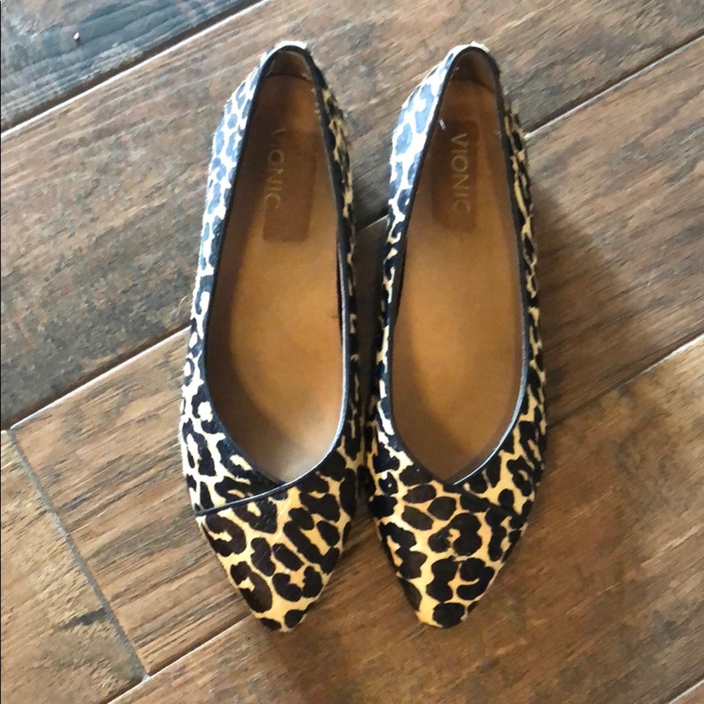Vionic Leopard Ballet Flats